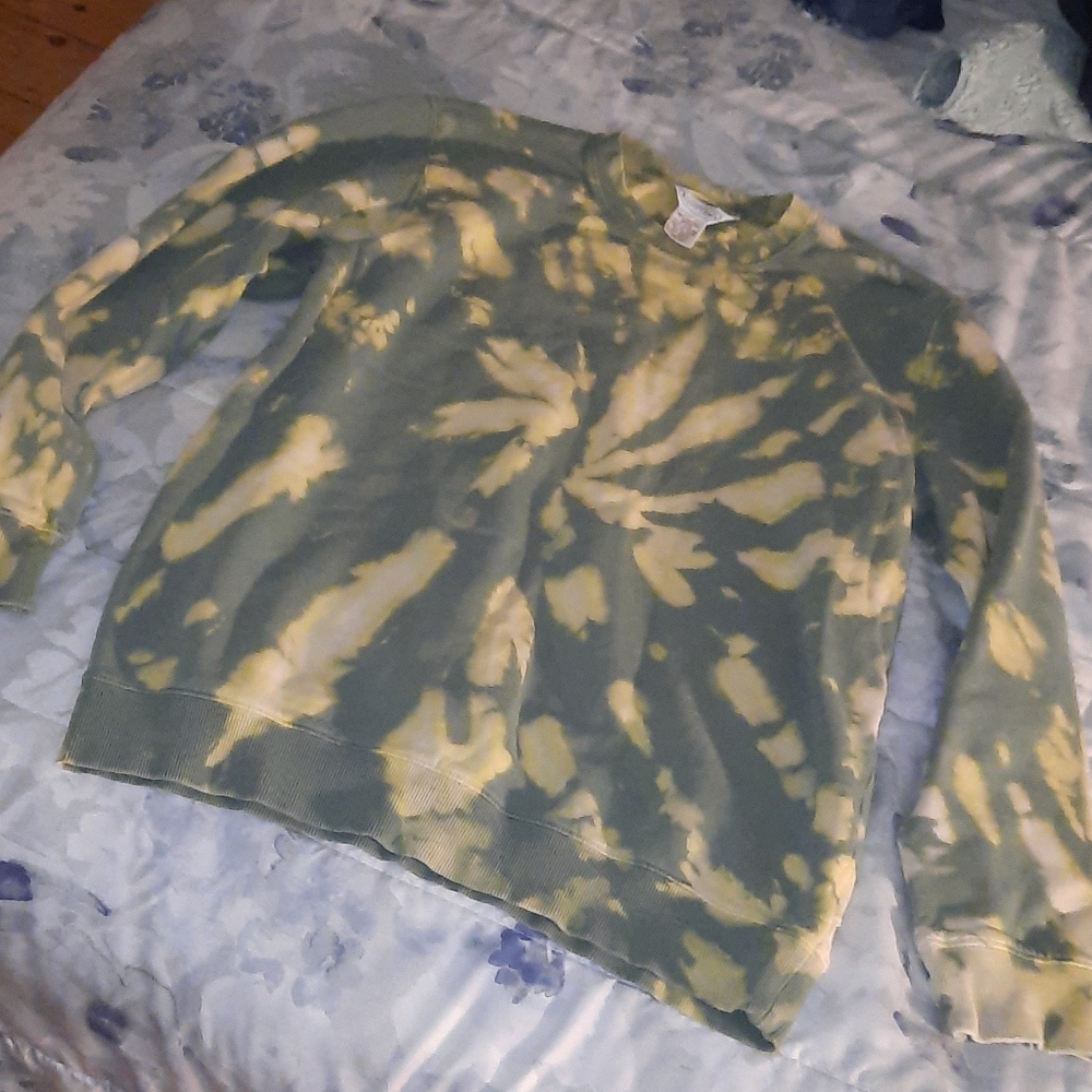 Tie dyed oversized sweater